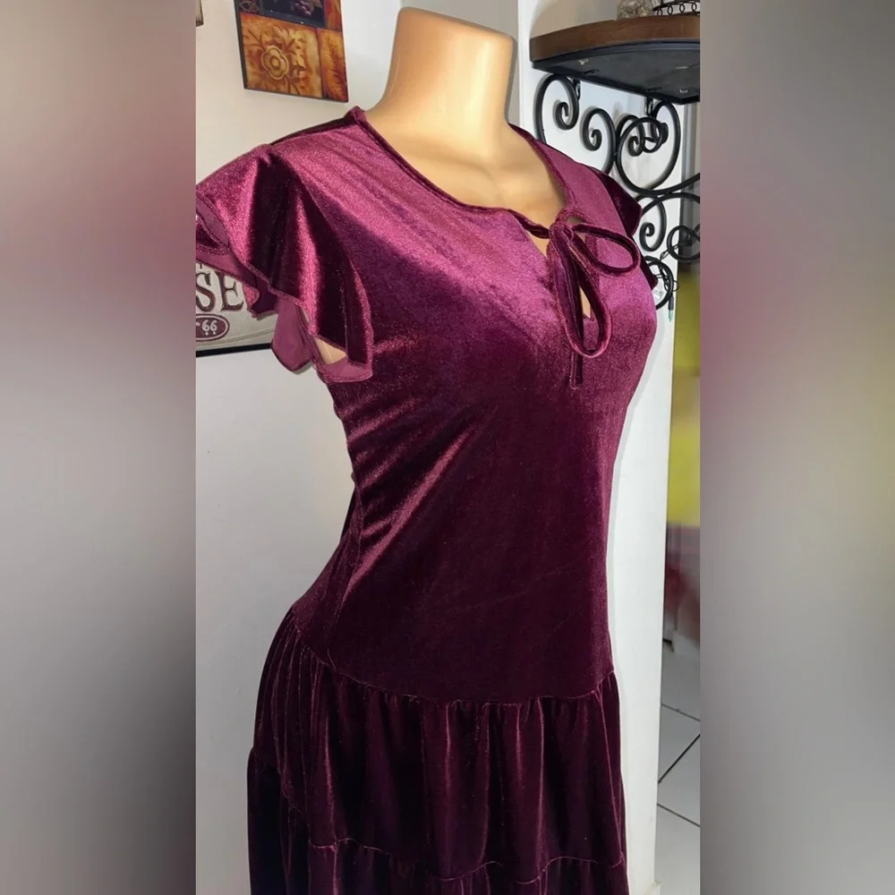 New With Tags, Velvet Tiered Ruffle Sleeve Dress, Medium but fits like Large - Picture 2 of 6